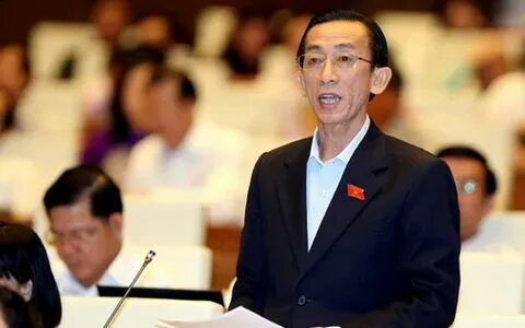 'Con sắp thi lớp 10, cả nhà tôi như bị câm'